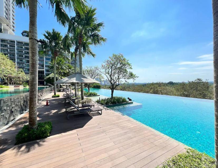 Iskandar Residences 3 Bedroom Нусаджайя Экстерьер фото
