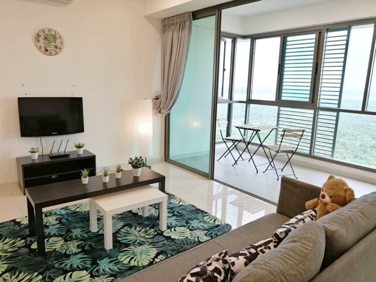 Iskandar Residences 3 Bedroom Нусаджайя Экстерьер фото